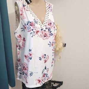 Floral Tank Top with Lace Trim